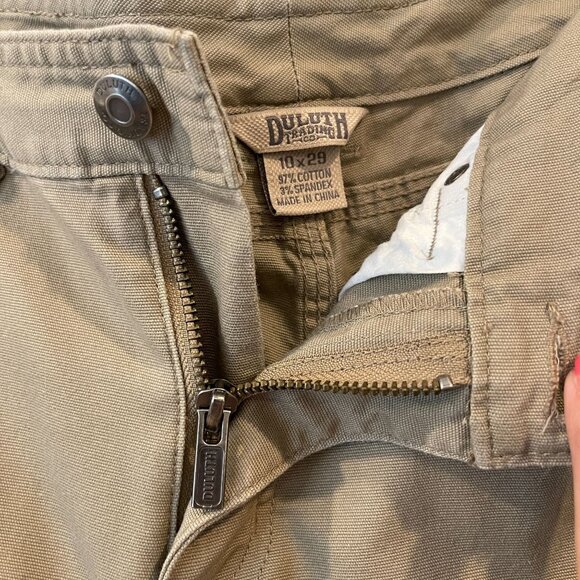 Duluth Trading Co Khaki Cargo Pants Size 10 x 29 Relaxed Fit Durable Workwear - Picture 2 of 7